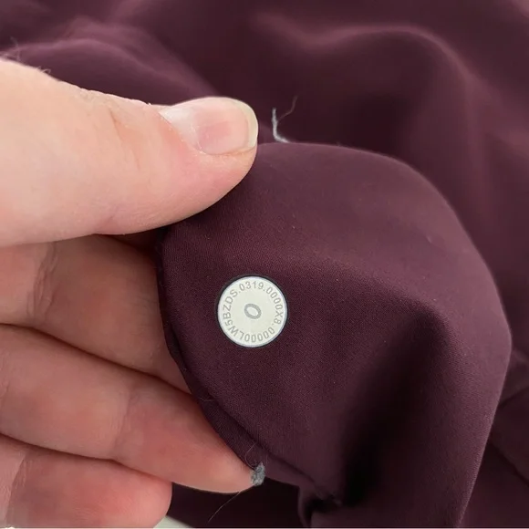 Lululemon On the Fly Jogger Pants Woven Cassis Size 0 - Picture 8 of 9